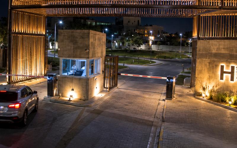 Cámara en vivo: acceso a barrio, Córdoba
